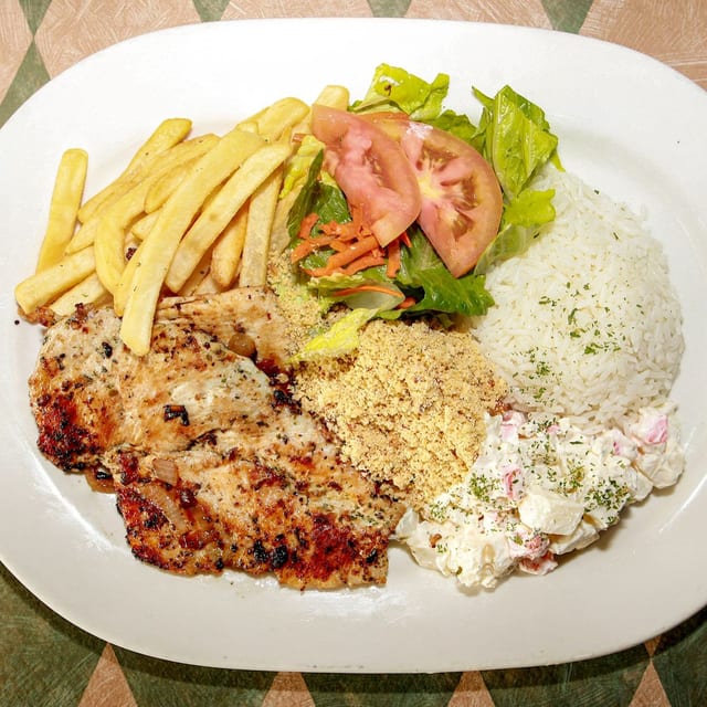 Frango Acebolado.