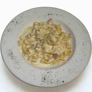 Fettuccine Chicken Alfredo