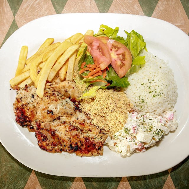 Frango Acebolado.
